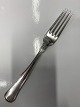 Antik Huset 
presents: 
Double 
fluted lunch 
fork silver
Length 18.2 cm
