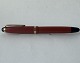 Coral red 
Montblanc no. 
212 fountain 
pen