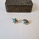 Karstens Antik presents: Pair of beautiful ear clips in 14 kt gold with turquoise