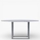 Roxy Klassik presents: Poul Kjærholm / E. Kold Christensen.PK 54 - Round dining table with light ...