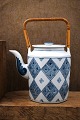 K&Co. presents: Royal Copenhagen, 8-sided teapot with bamboo handle by Gertrud Vasegaard, Gemina...