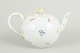 L'Art presents: Meissen, teapot with polychrome flower decoration.