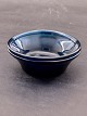 Middelfart Antik presents: A pair of blue ymer bowls