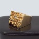 Large signet ring in 14k gold with diamond