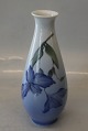 Klosterkælderen presents: 2919-4055 RC Vase Blue Clematis Flower 19 cm Royal Copenhagen