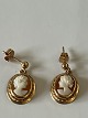 Antik Huset presents: Earrings, 18 carat gold Camé