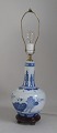Pegasus – Kunst - Antik - Design presents: Chinese table lamp in blue porcelain, circa 1900.