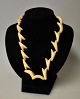 Pegasus – Kunst - Antik - Design presents: Greenlandic jewelry set made of walrus tooth, 20th century.