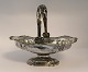 Lundin Antique presents: Russia. Silver bowl with handle (84). Length 21.5 cm. Width 17.5 cm.