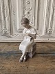 Karstens Antik presents: B&G Figure - Grethe knitting No. 1656