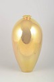L'Art presents: Mobach, large floor vase with gold decoration.