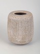 L'Art presents: Lucie Rie, stoneware vase.