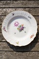 Antikkram presents: Full Saxon Flower Royal Copenhagen Danish porcelain, Dinner plates No 1621, Ö 25.5cm