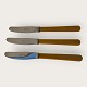 Moster Olga - Antik og Design presents: Mutual12 steel knives with light-colored handles*275 DKK for the set