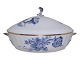 Antik K presents: Blue Flower Curved with gold edgeSmall tureen