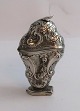 Lundin Antique presents: Ambrosius Jørgensen, Copenhagen. Silver vinaigrette. Height 7 cm. Produced in 1772