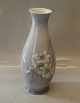 Klosterkælderen presents: B&G 8759-505 Vase White flower 27 cm B&G Porcelain