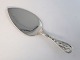 Lundin Antique presents: Georg Jensen. Sterling silver cake server (925). Decorative cutlery no. 42. Length 20 ...