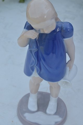 WorldAntique.net - B&G figurine 2246 Spilt Milk