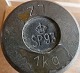 Weights in brass and in a box, all stamped. A total of 13 weights from 1kilo down to 1 gram.