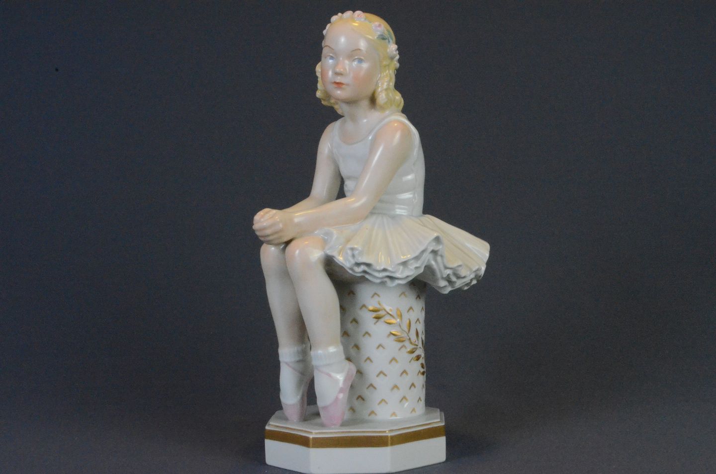 WorldAntique Porcelain Figure Royal Copenhagen Ballerina