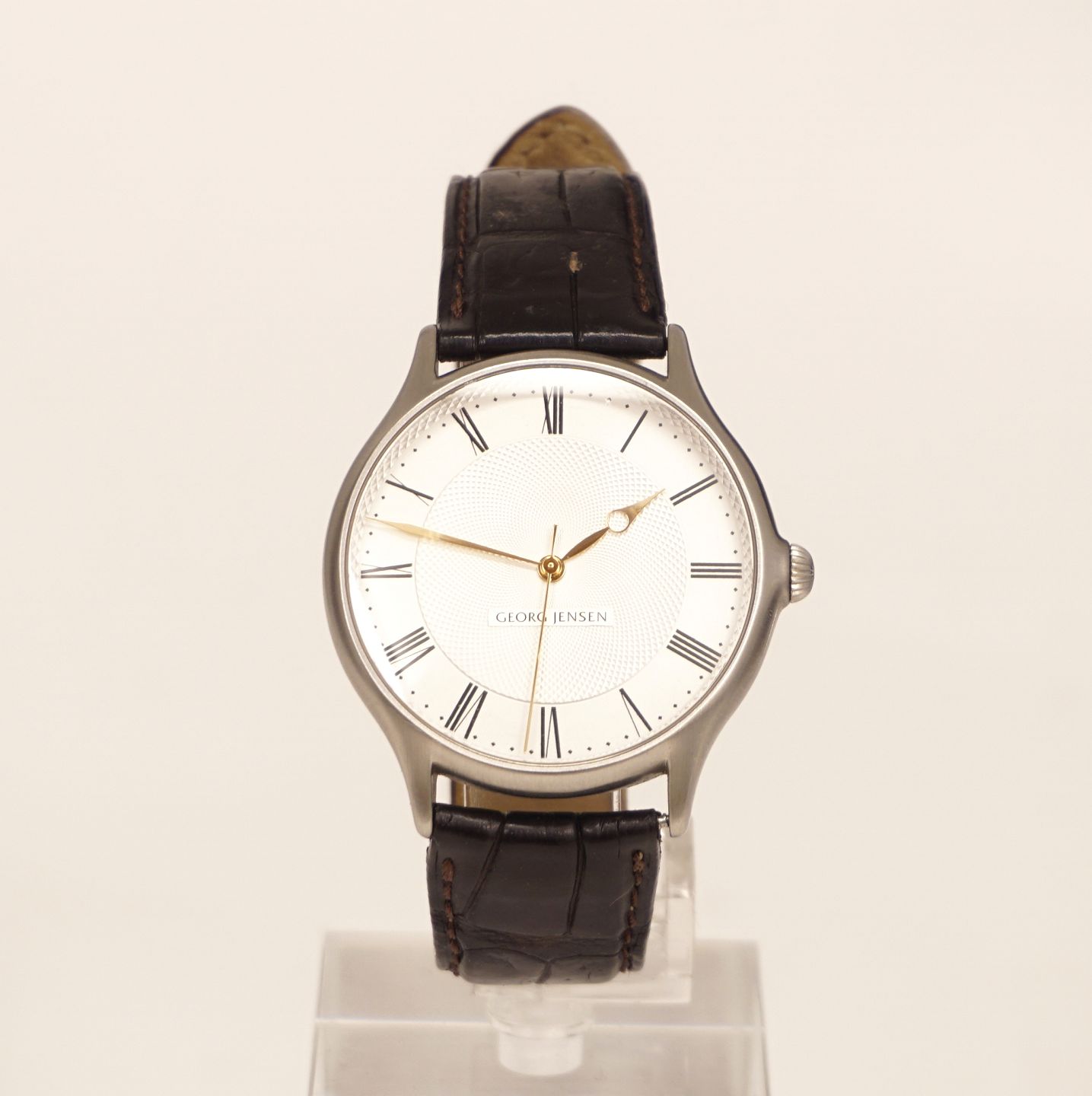 Aabenraa Antikvitetshandel Bo Bonfils for Georg Jensen. Mens watch quartz. Design nr. 381. D 38mm