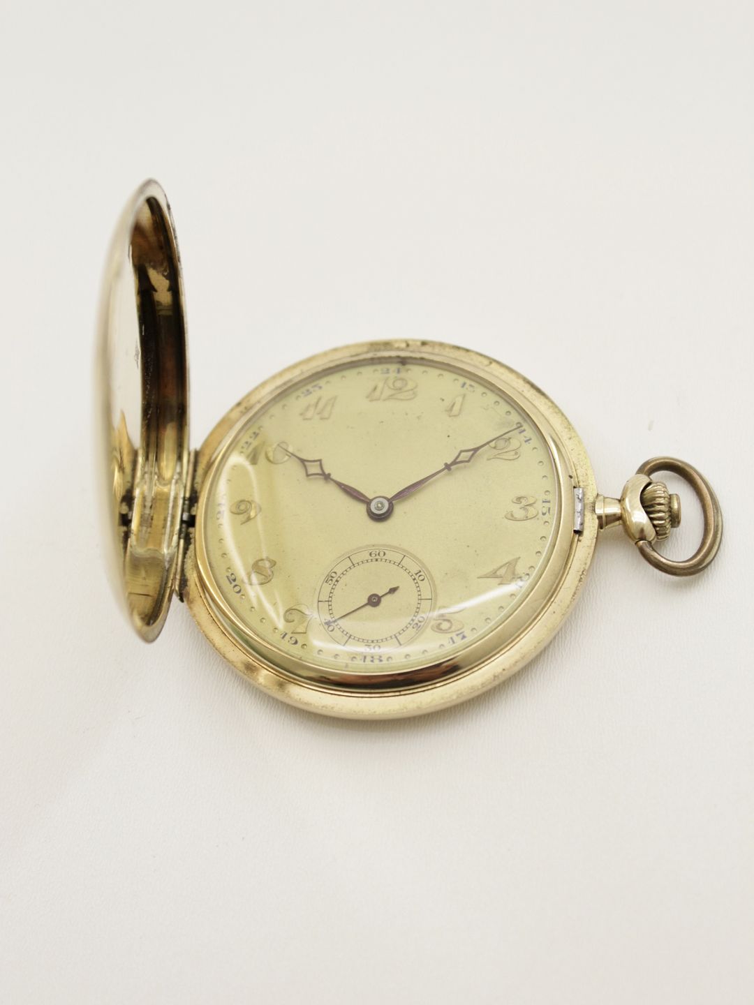 WorldAntique.net - 14 carat gold pocket watch