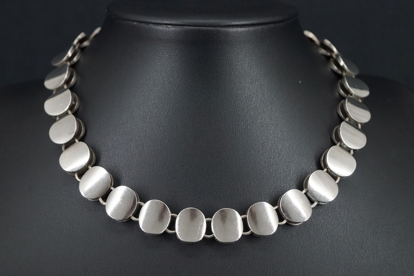 egoisme Ultimate tag et billede WorldAntique.net - Georg Jensen, Nanna Ditzel; A necklace of sterling  silver #124