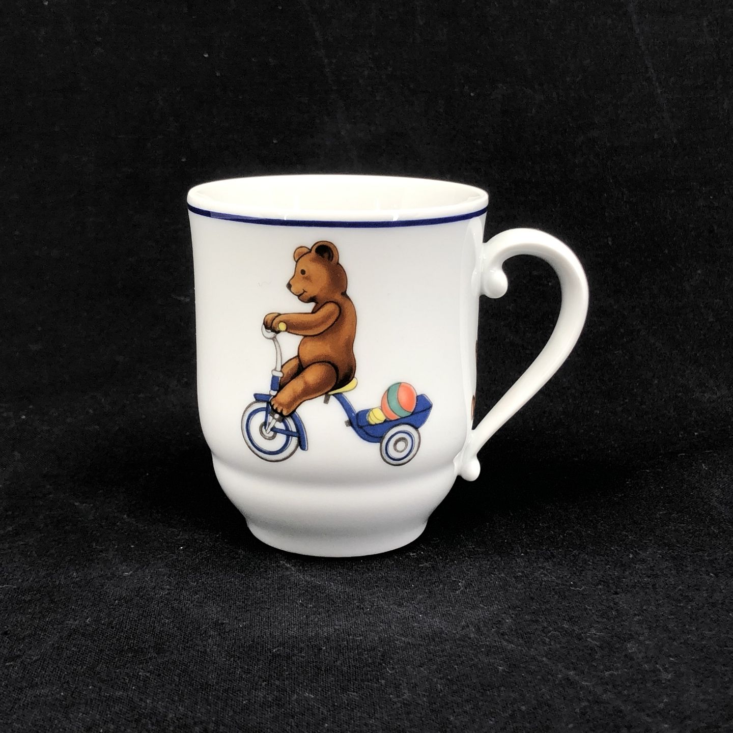 Worldantique Net Julius Children S Cup From Royal Copenhagen
