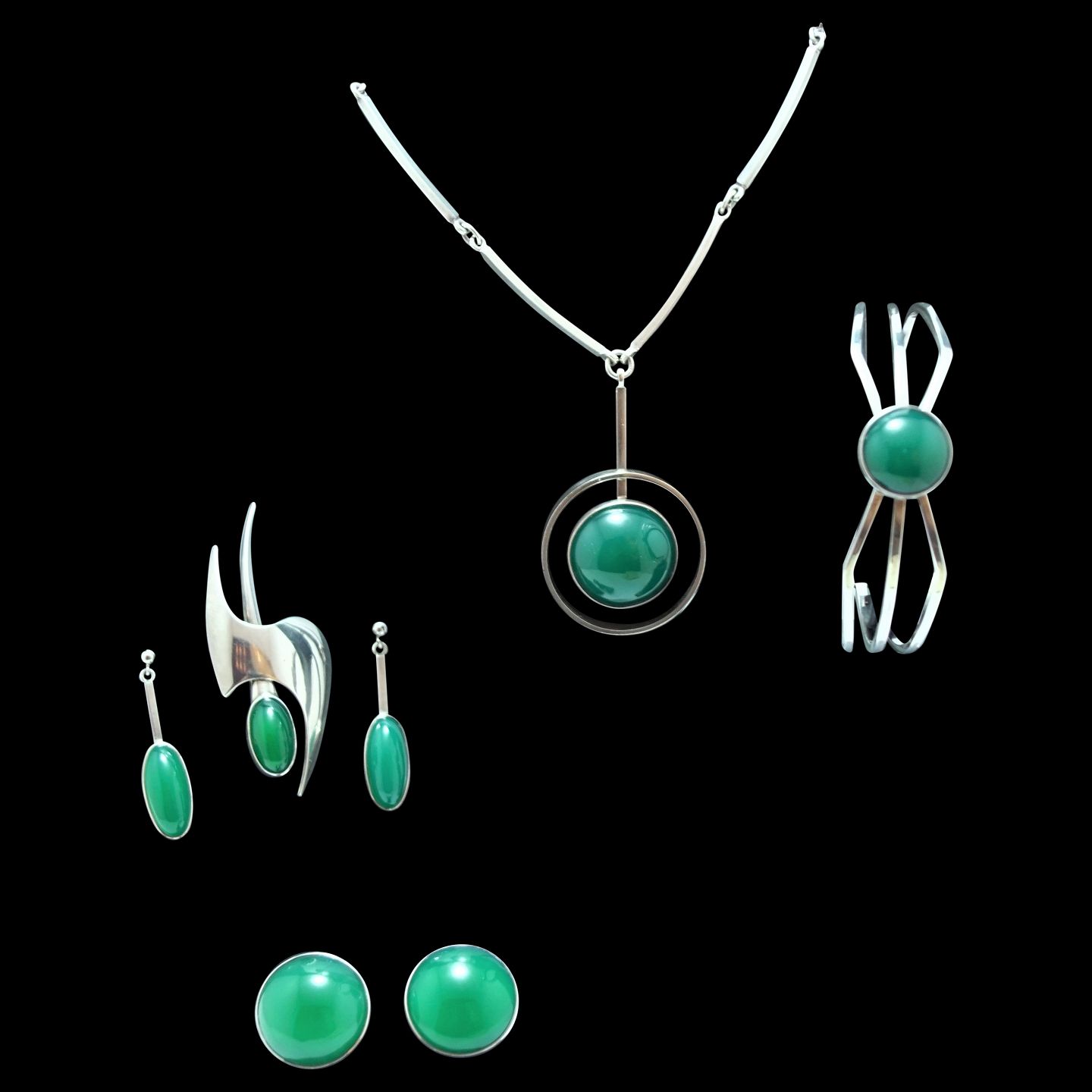 Penelope konsonant sikkert Antik Damgaard-Lauritsen - Niels Erik From; Jewellery of sterling silver  set with chrysopras