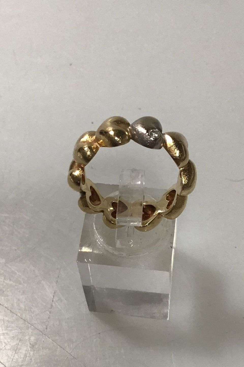 WorldAntique Ole Lynggaard 14K Gold Heart ring with