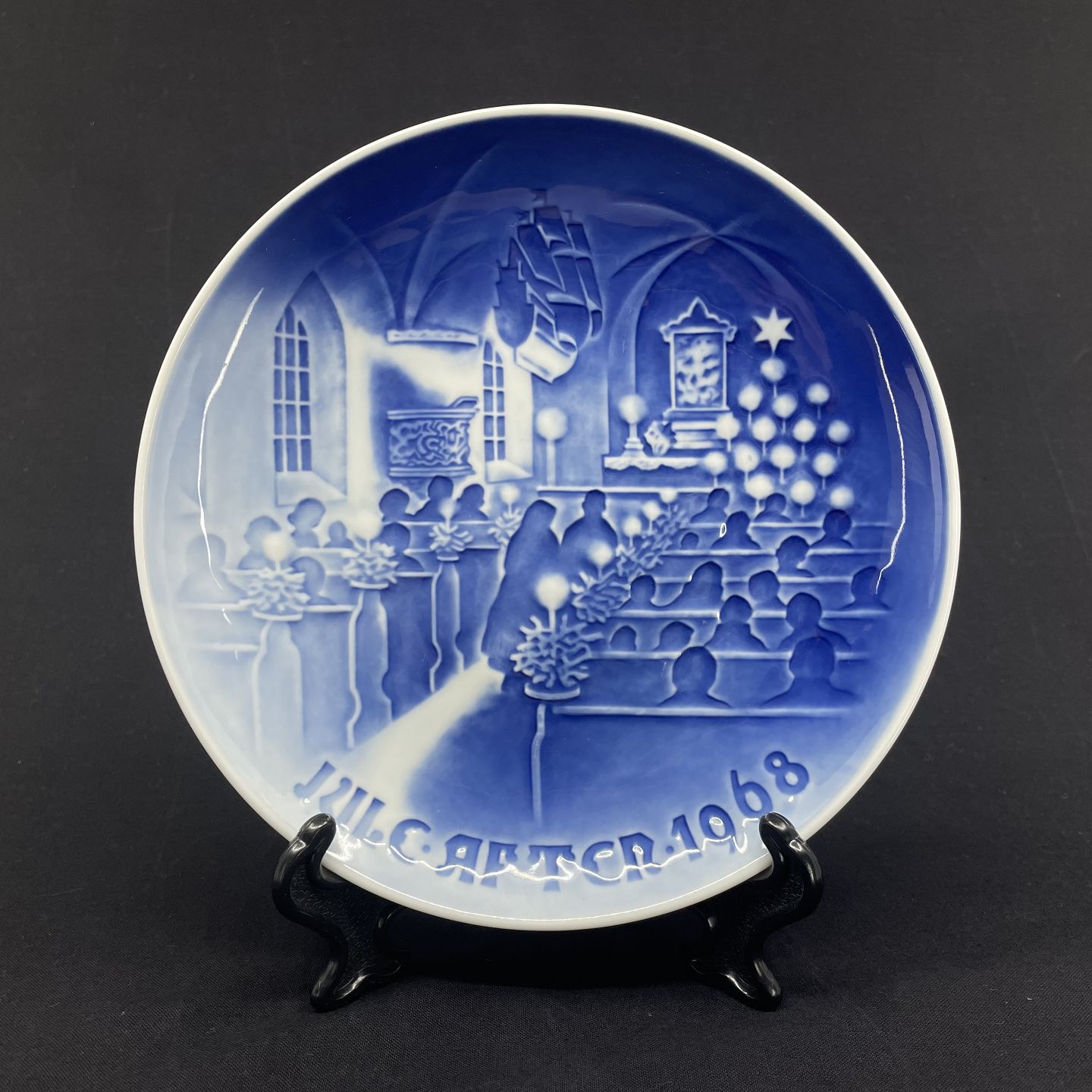 Bing & Grondahl 1968 Christmas Plate Christmas In Church Bing & Grondahl 1968 Christmas Plate Christmas In Church