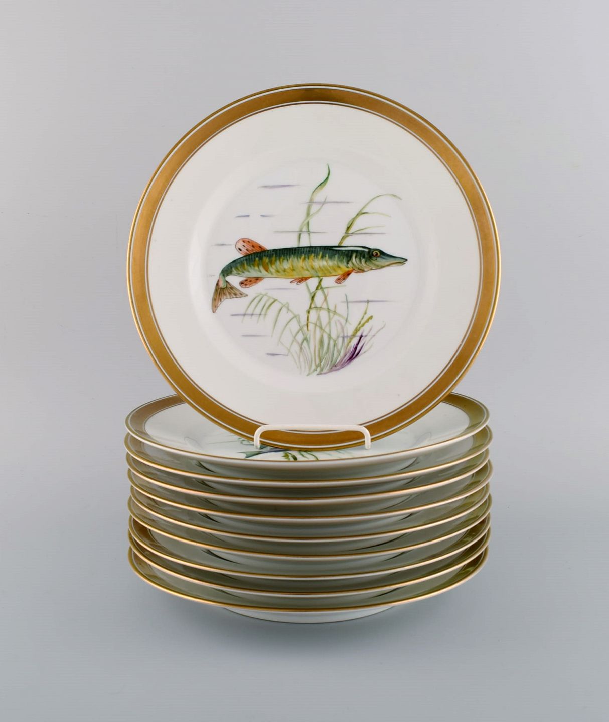 Danam Antik * Set of 12 Royal Copenhagen Art Nouveau Fisk Service plates  with Fish bordr No 30