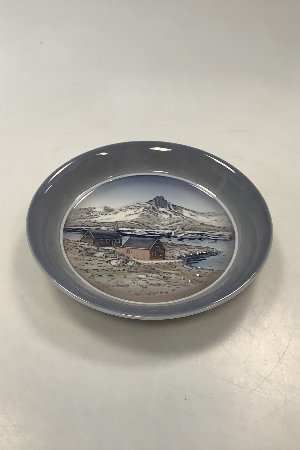 Danam Antik * Royal Copenhagen Bowl with motif from Greenland No. 4939