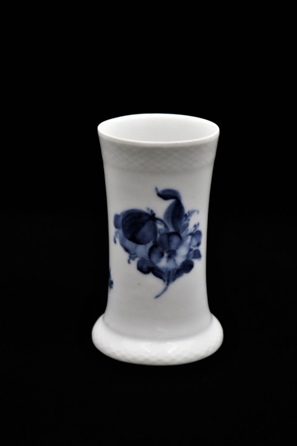 K&Co - Rare Royal Copenhagen Blue Flower Braided small celery vase. * RC#  10/8234. * 19