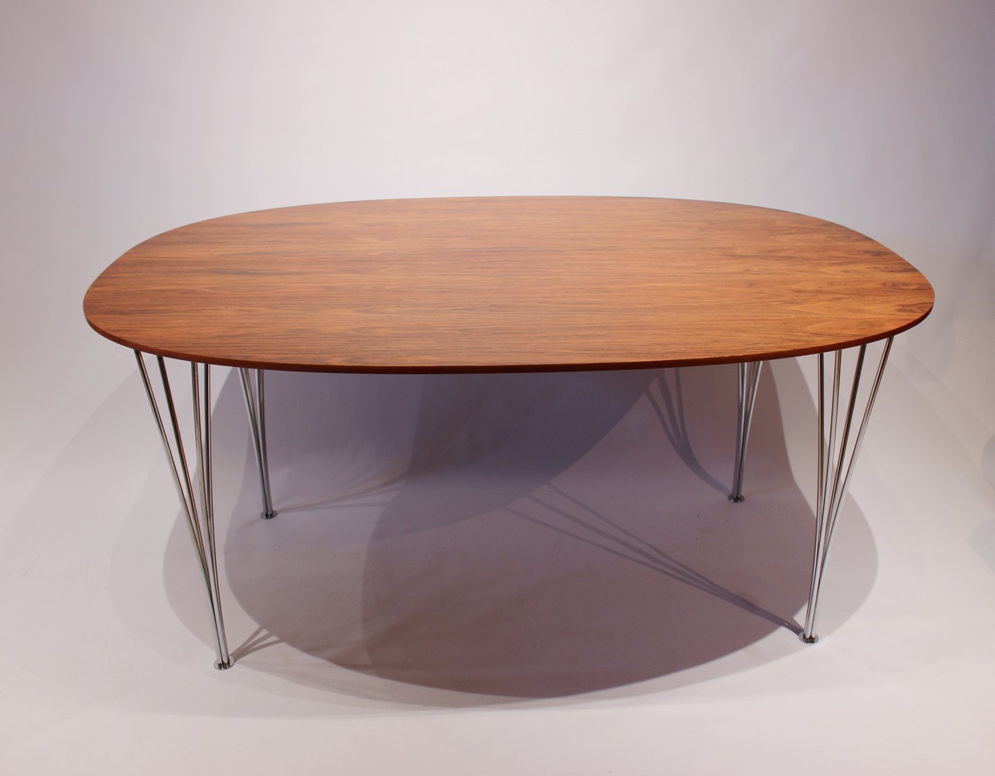 WorldAntique.net - Super Ellipse Table in Rosewood by Piet Hein, Jacobsen and Bruno Mathsson. * 5000m2 showroom.