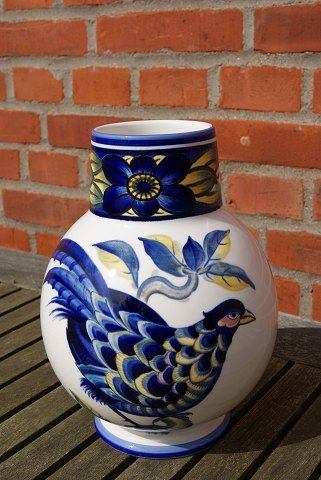 Secréte oase nødsituation WorldAntique.net - Blue Pheasant China faience porcelain, large plump vases  20.5-21cm