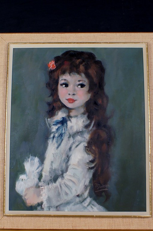 Her tilbydes et oliemaleri på lærred. Portræt af pige med langt hår.
Signeret : Malletter, hollandsk kunstner, ca. 1960.
