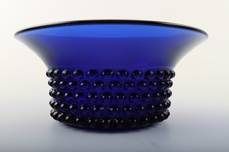 Saara Hopea for Nuutajärvi, art glass bowl.
