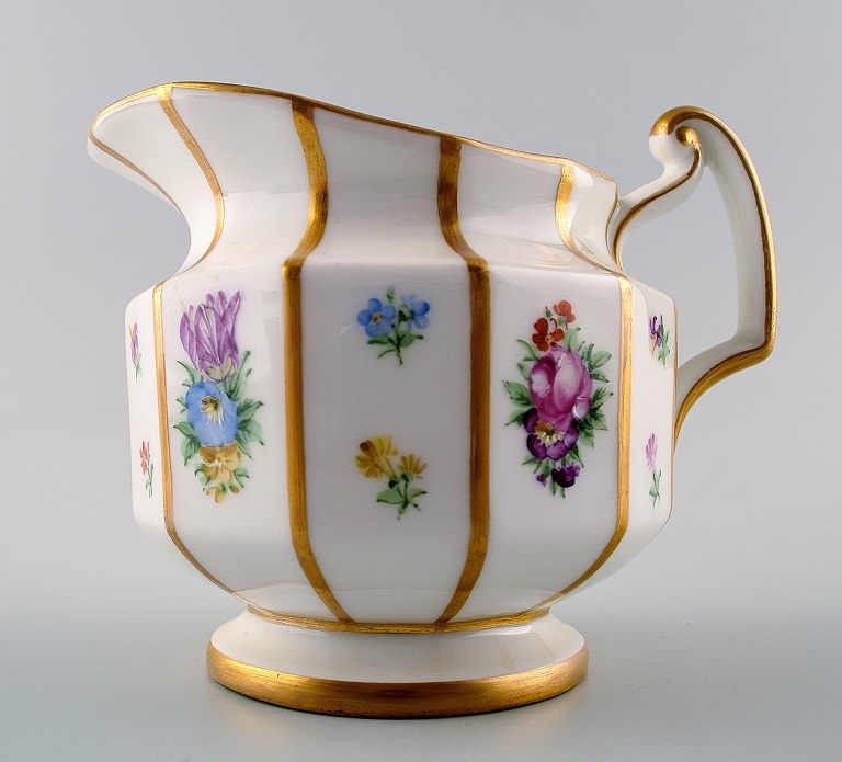 Royal Copenhagen Henriette creamer
Decoration number 444/8505.