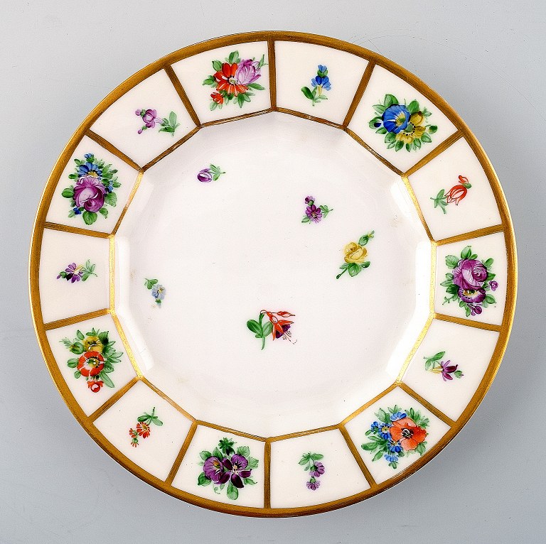 6 Royal Copenhagen Henriette. Hand painted porcelain. 
Henriette Cake plate no. 444/8553.