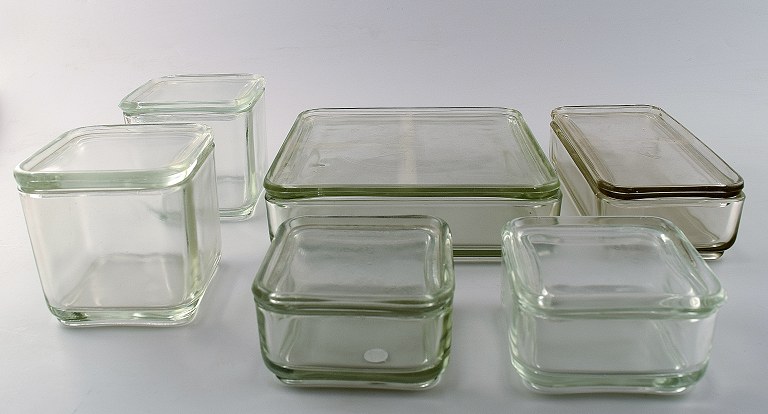 Wilhelm Wagenfeld Bauhaus, "Kubus" 6 modular boxes in pressed glass.
