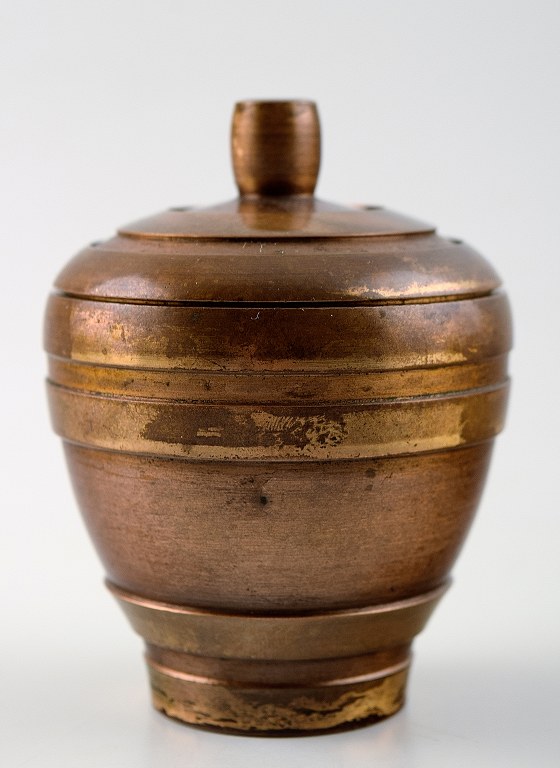 Cawa art deco lidded bronze jar, app. 1940.
