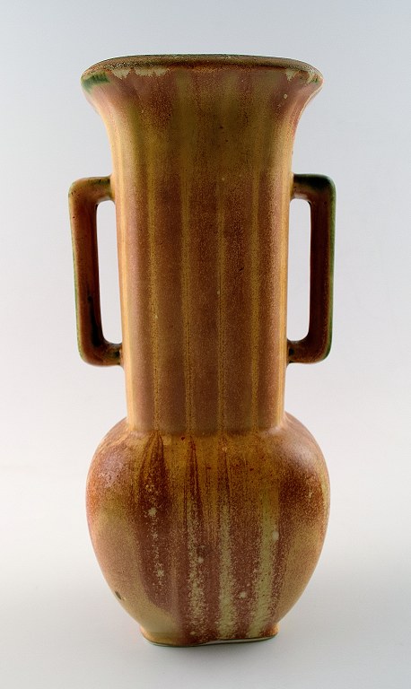 Gunnar Nylund, Rörstrand vase in ceramic.
