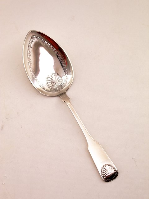 Musling cake server sold