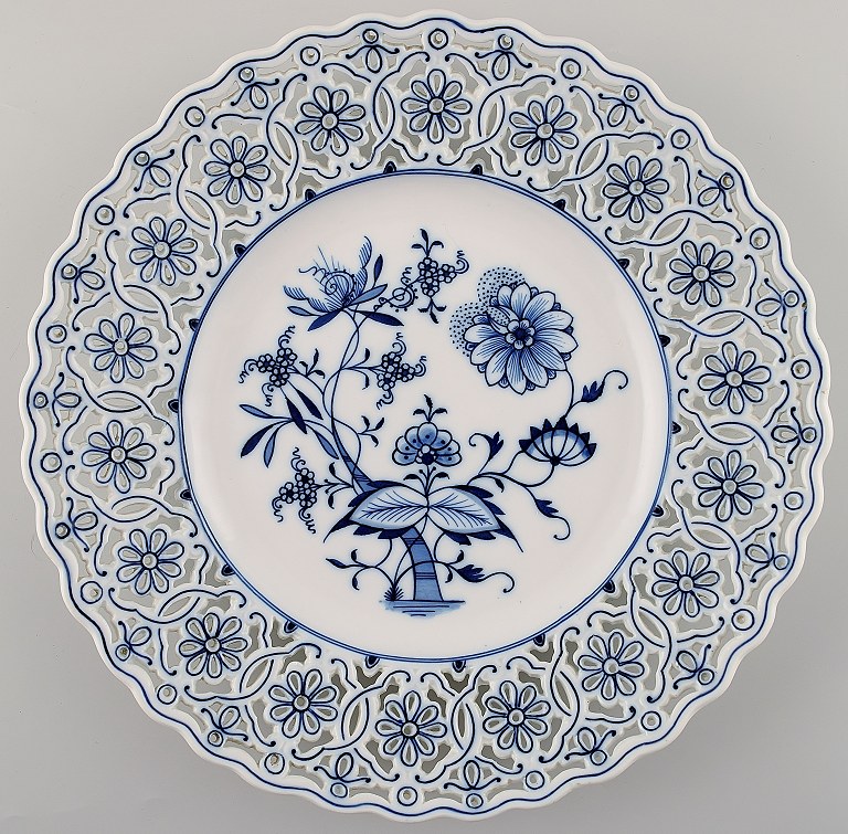 Meissen blue onion pierced/reticulated plate.
