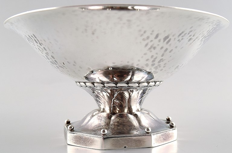 Early Georg Jensen, a circular hammered sterling silver bowl. 
