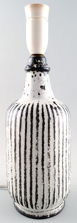 Kähler, Denmark, glazed stoneware table lamp, 1960s.
Designed by Nils Kähler.