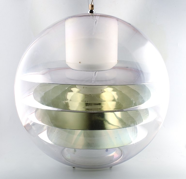 Poul Henningsen / Verner Panton style prototype large ceiling lamp in Plexiglas 
with four lamellae inside.