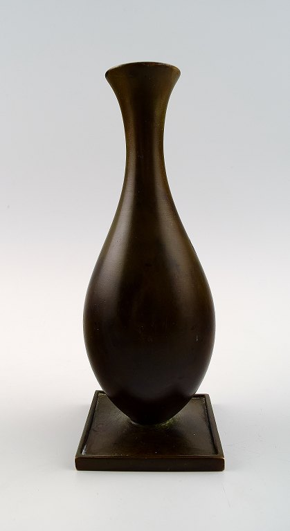 GAB (Guldsmedsaktiebolaget) Swedish Art deco vase, bronze. 1930 / 40s.